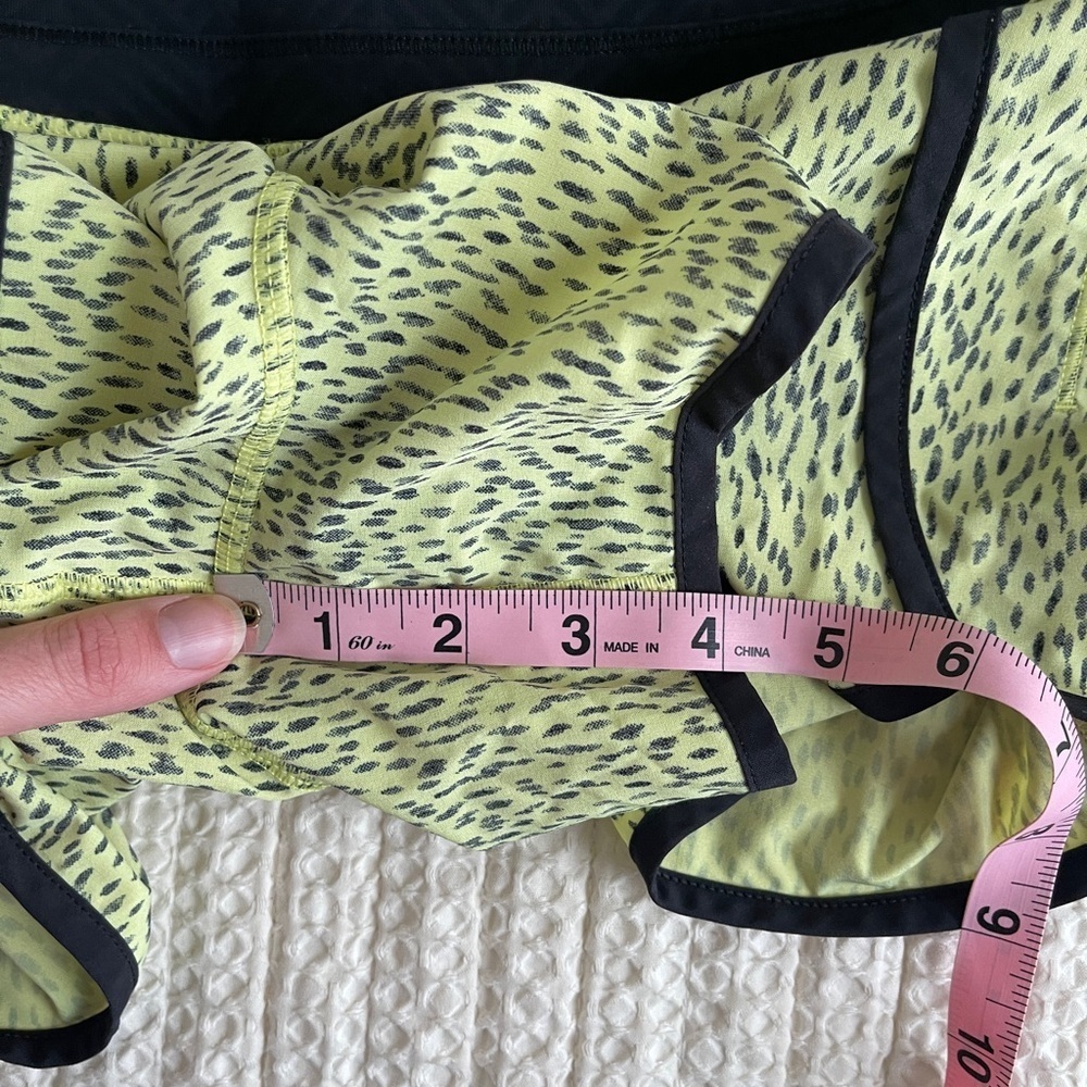 Lululemon Women Run Times Short 4" Dottie Dash Clarity Yellow Black Polka Dot 6 - Picture 9 of 9